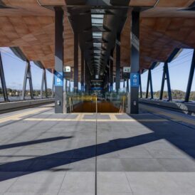 Stradale dark lifestyle (3)